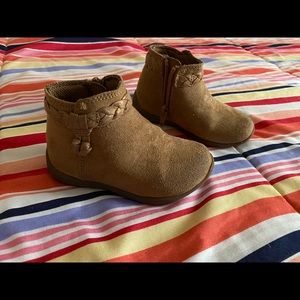 Toddler girl 6.5 brown ankle bootie